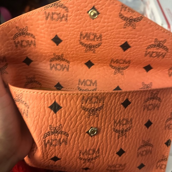 MCM  Envelope Clutch in Cognac Novelty GWP - Picture 7 of 9